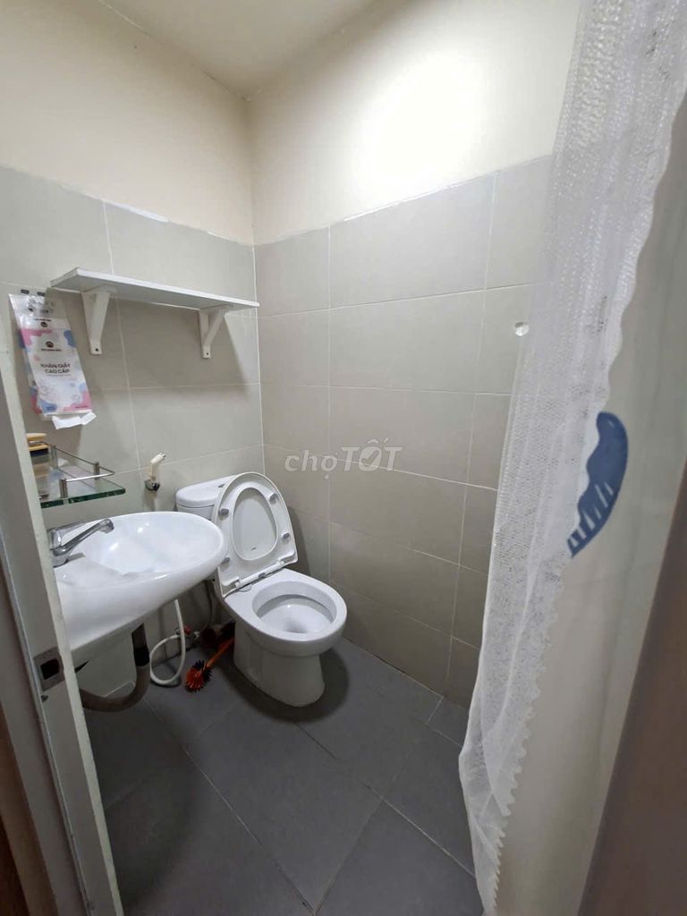 Nhật Tảo- Wu Front House, 3 floors, 3 bedrooms 3 toilets, 3.5 x12 meters, 25 million
