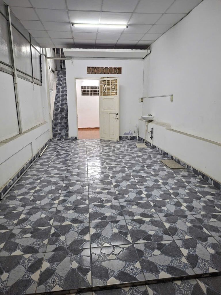 Nhật Tảo- Wu Front House, 3 floors, 3 bedrooms 3 toilets, 3.5 x12 meters, 25 million