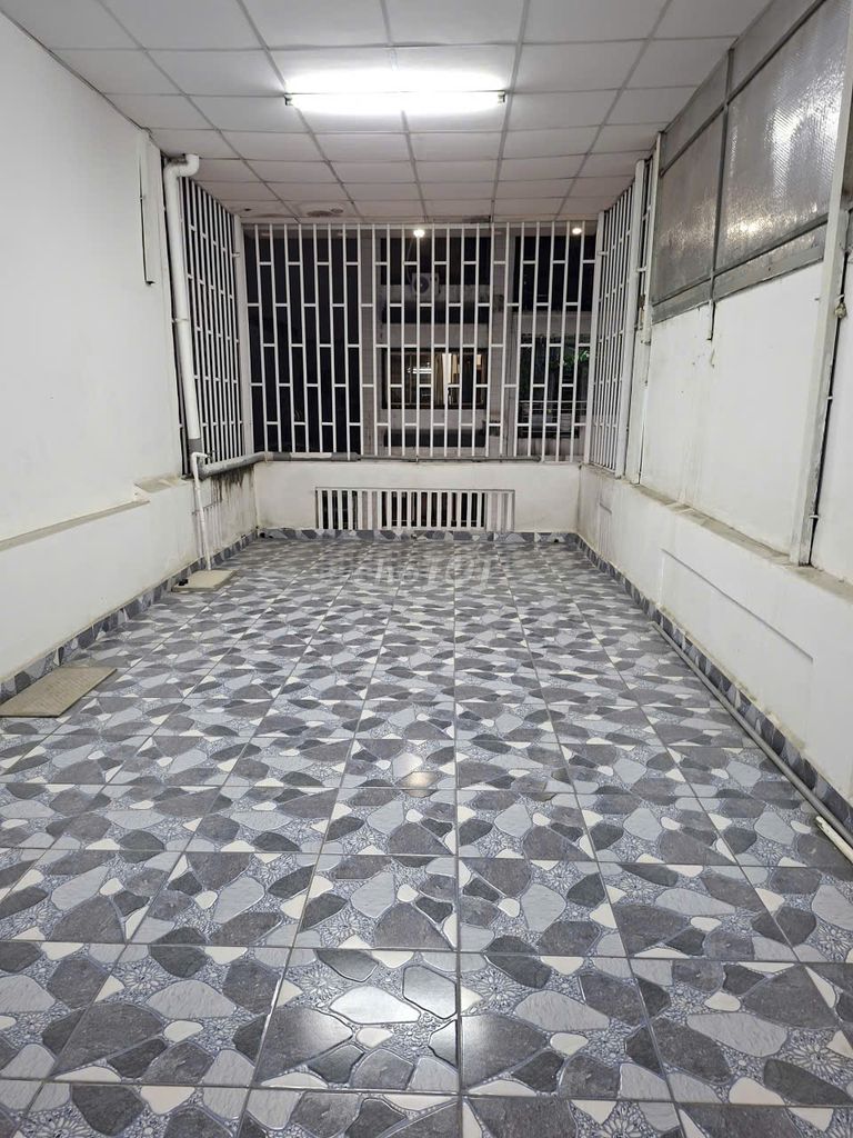 Nhật Tảo- Wu Front House, 3 floors, 3 bedrooms 3 toilets, 3.5 x12 meters, 25 million