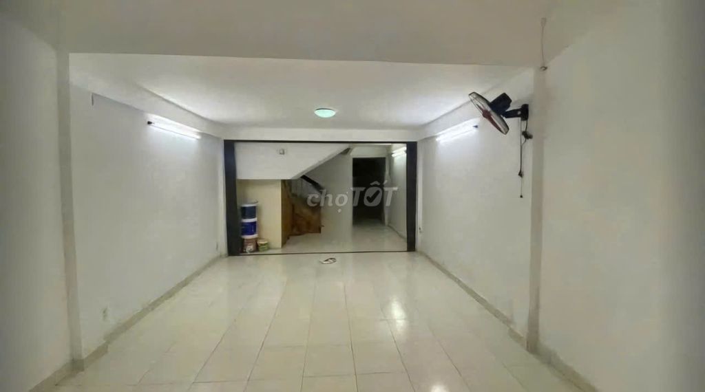 Mtkd Cư Xá Bình Thới, District 11, area: 4 x17 meters, 3 stories, 6 bedroom 4 toilets 25 million ath.