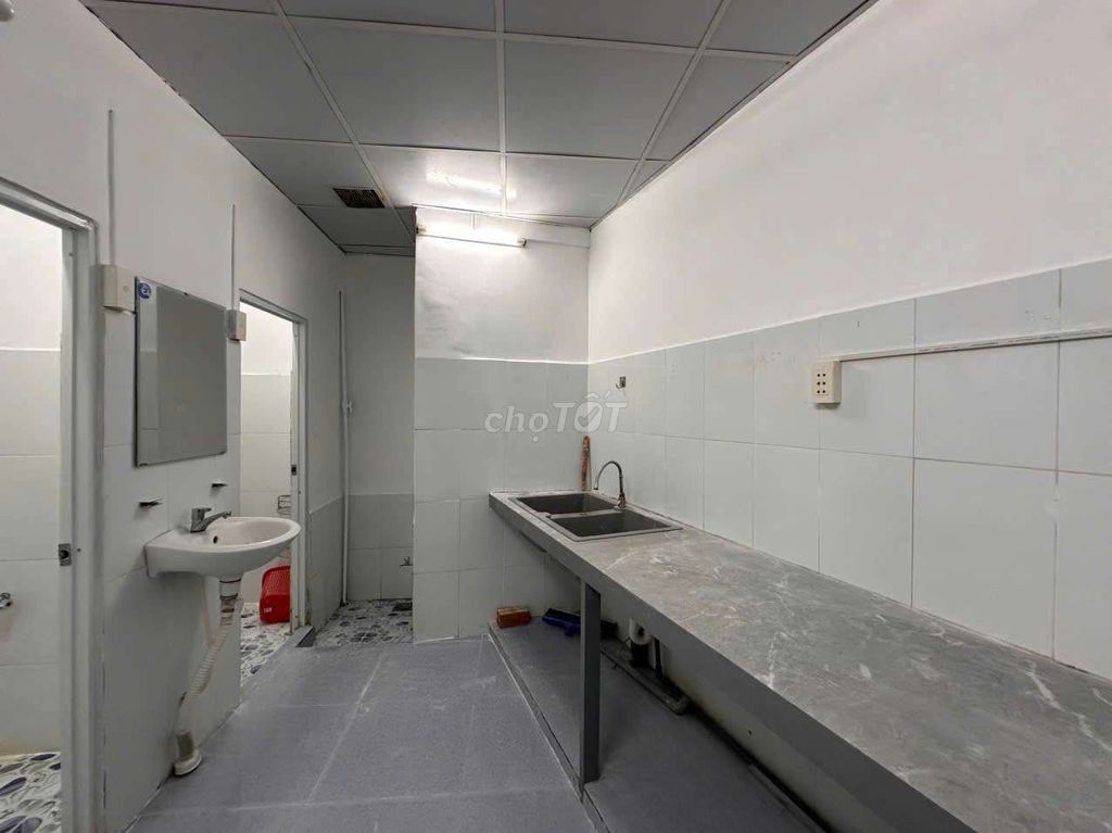 - Bình Thạnh-4, openway, four bedrooms.