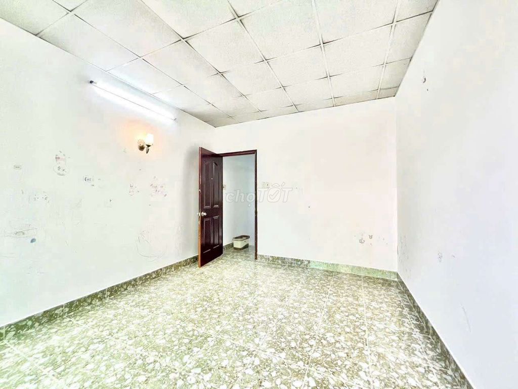Rent the original house hxt Lê Văn Duyệt.