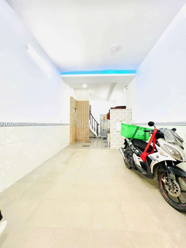 Rent the original house hxt Lê Văn Duyệt.