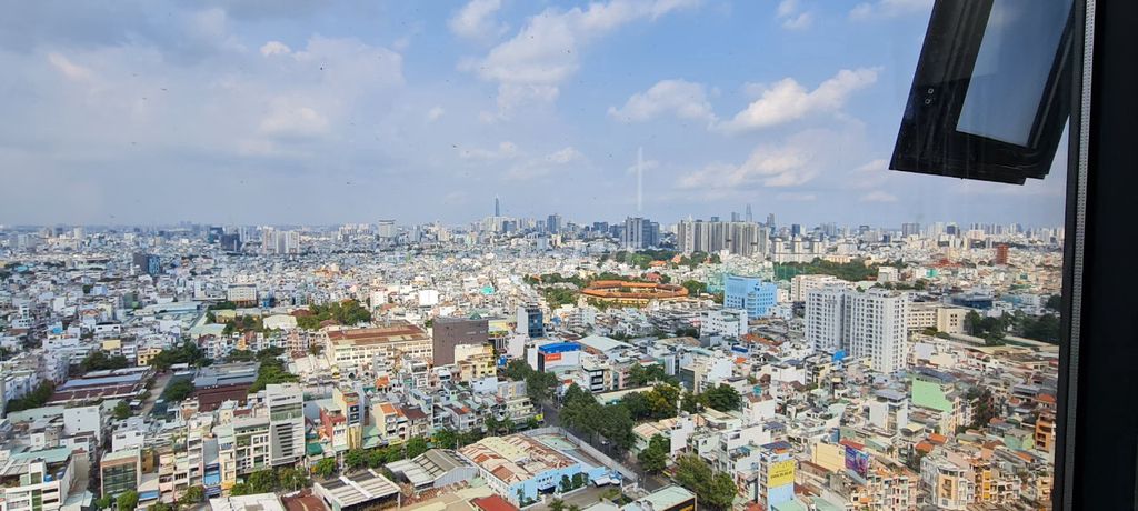 Rent 3 bedrooms - 102 m2 Kingdom 101 Tô Hiến Thành