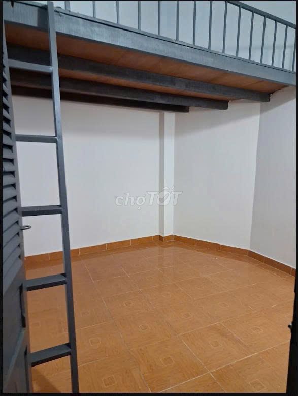 The new Linh Xuân Building Room