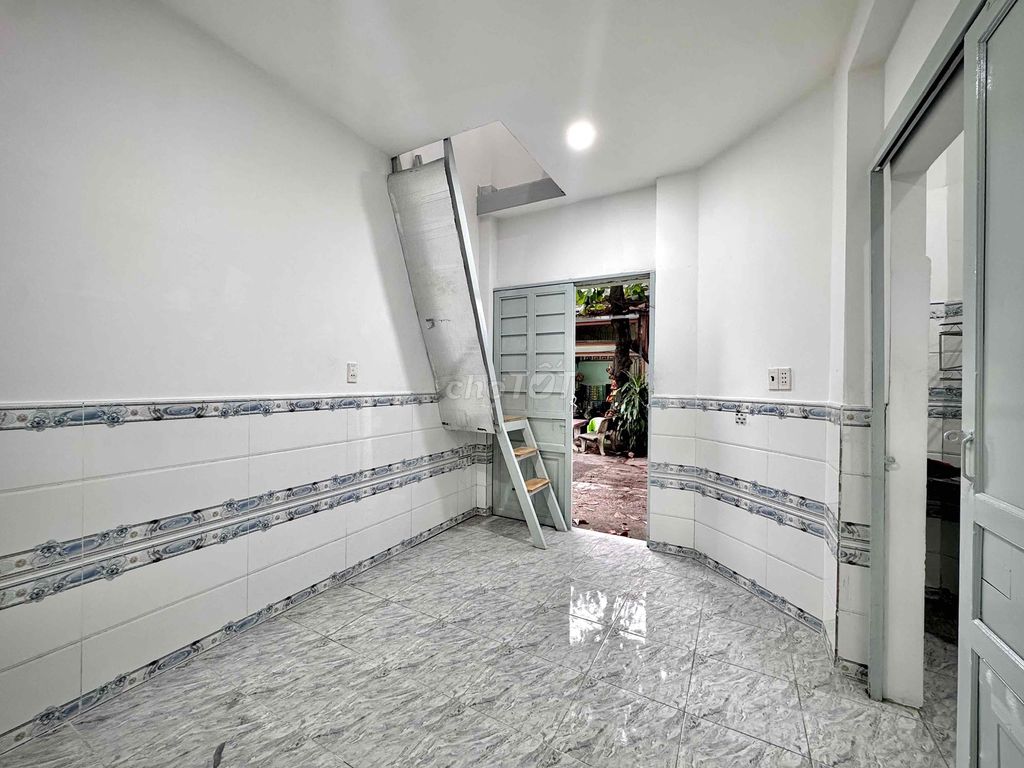 House is ground 1 . 1 . 1 . 1st floor double pool, Mã Lò super-scalp.