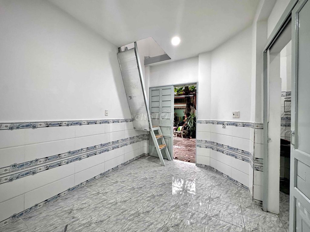 House is ground 1 . 1 . 1 . 1st floor double pool, Mã Lò super-scalp.