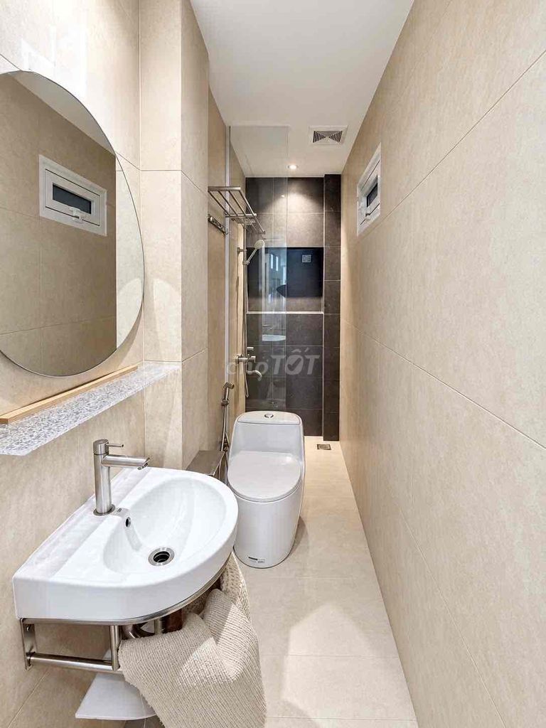 The apartment is a full bedroom designed with Trần Hưng Đạo luxury.
