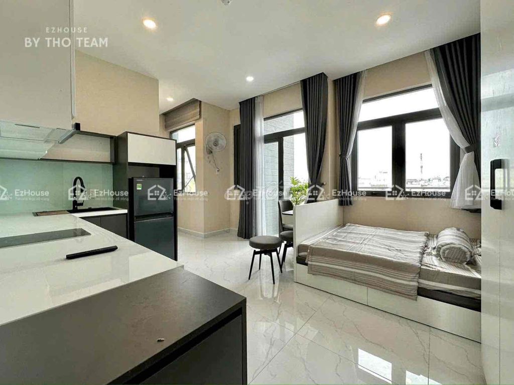 A full-house service apartment near a private town, north-sea residence.
