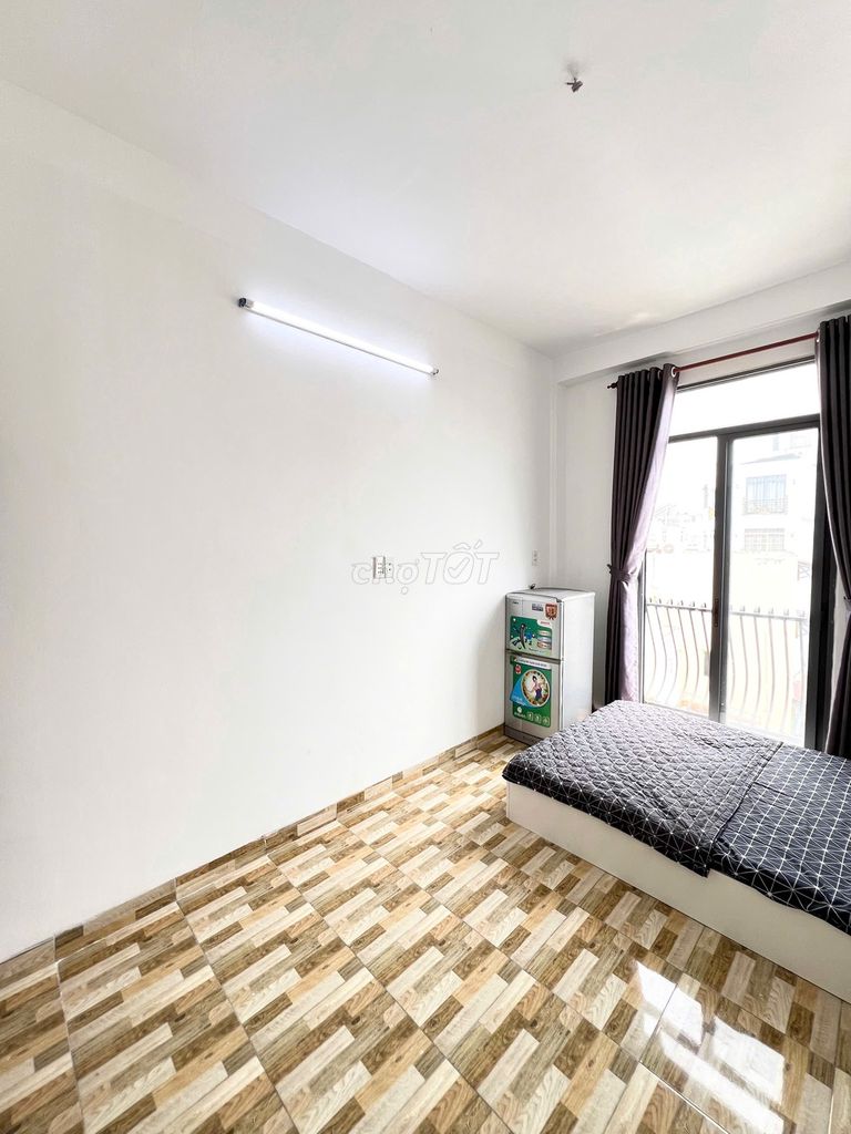 studio - balcony - full interior near hvhk cs 1