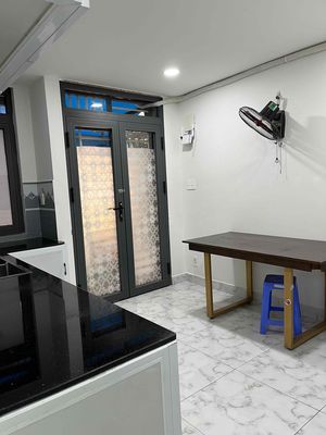 District 10, Ho Chi Minh City, needs a male in the mix.
