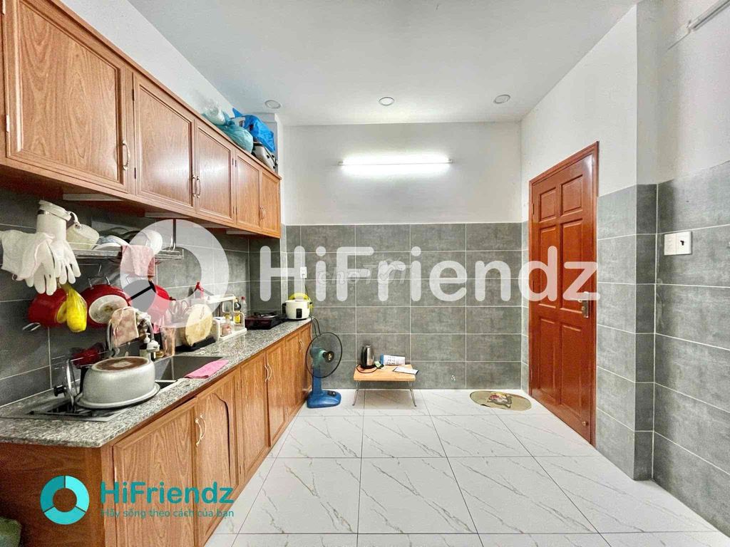 A long kitchen design room, full-saltered Full Seven by Sen Queen of 10.3.