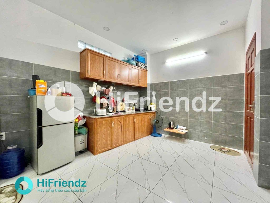 A long kitchen design room, full-saltered Full Seven by Sen Queen of 10.3.