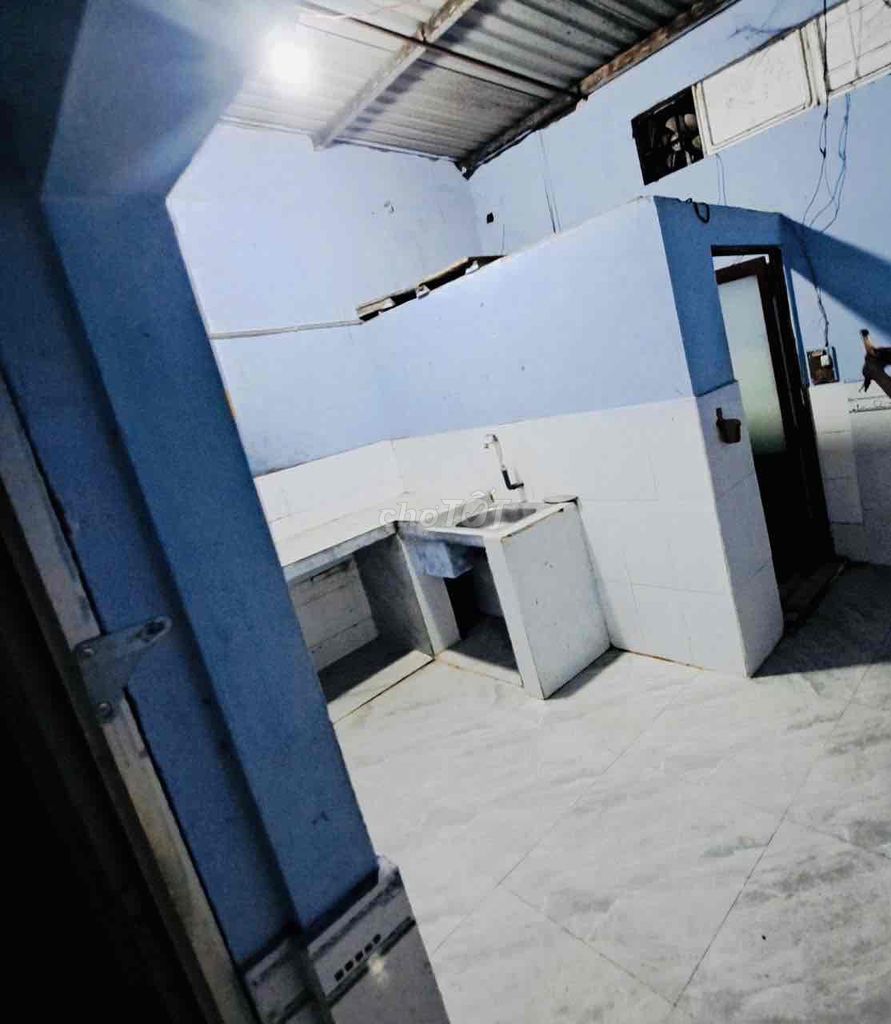 The residence is in the safe convent. level 4: A bathroom bedroom. - Oh, yeah. - Oh, yeah, big field. 6 M Street