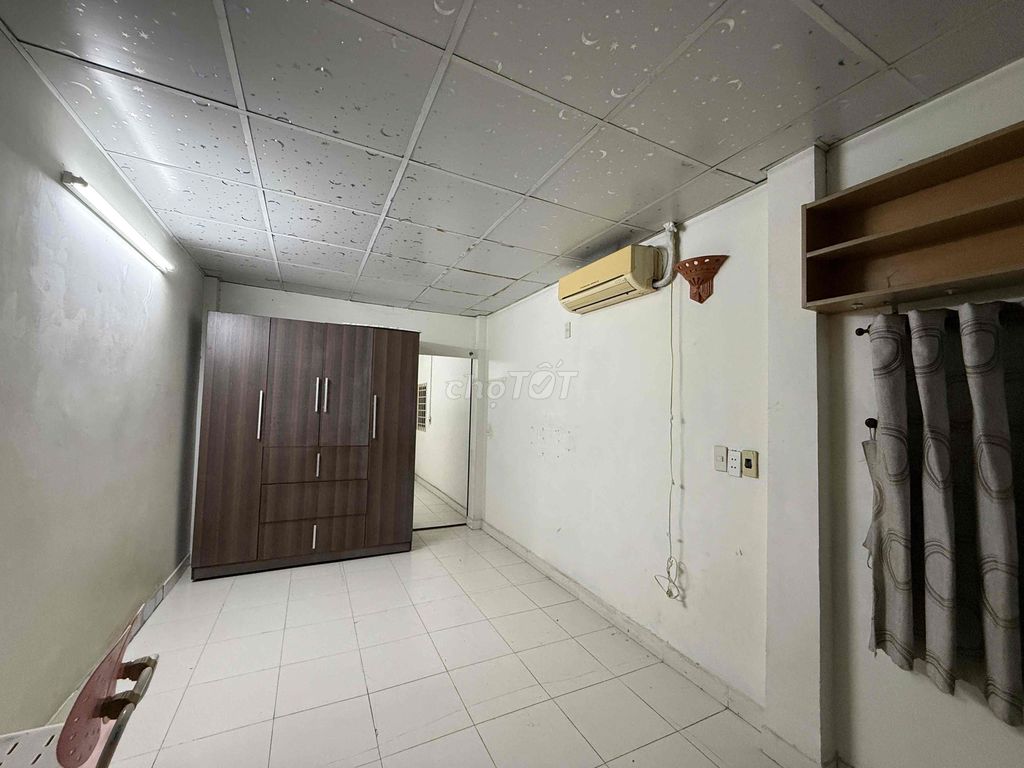 The House for Banquet