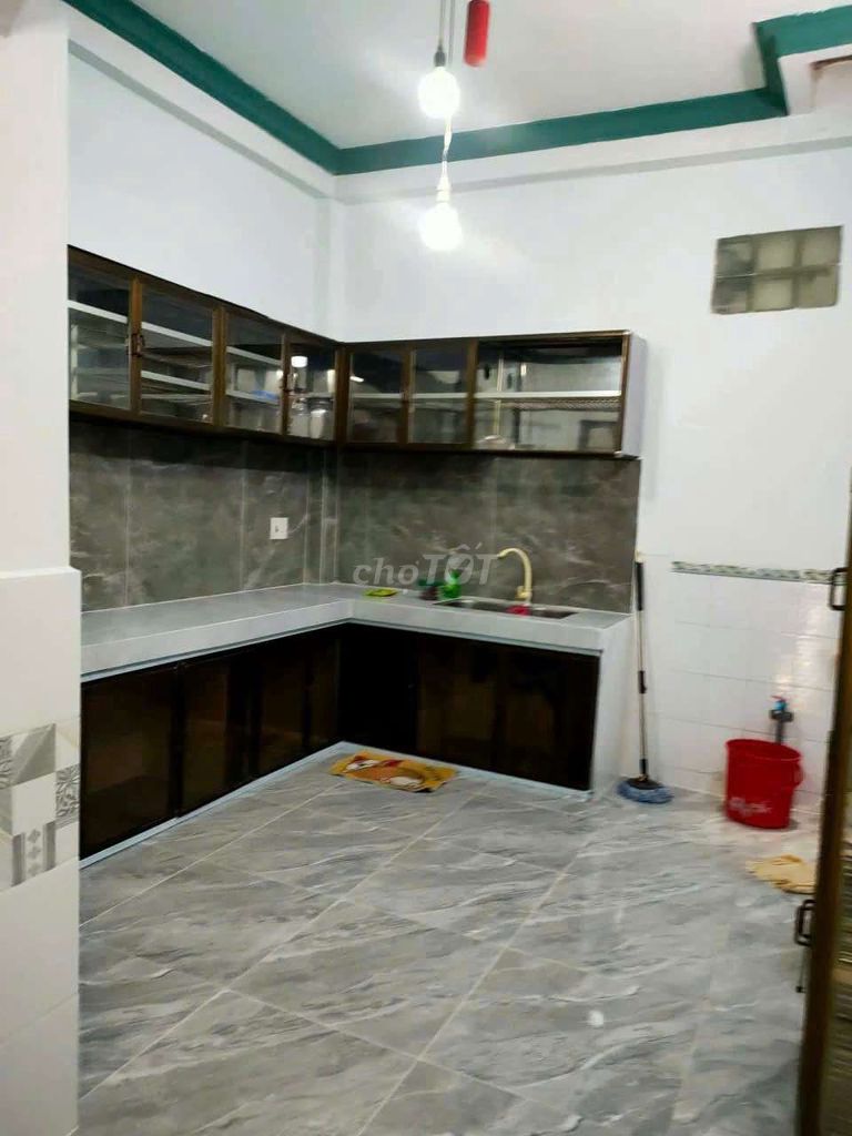 The original rent for the beautiful house 3.5 x15 2 mop 4 bedrooms 3 toilets