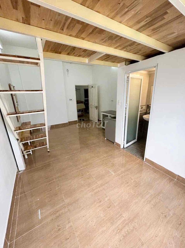room wide