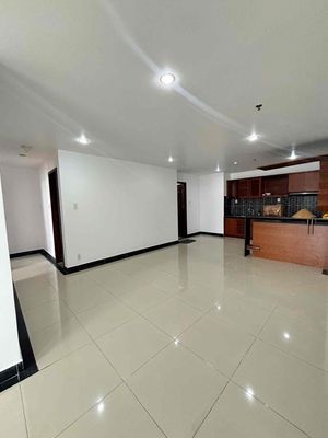 Rent a house in half the house. It's a clean interior.