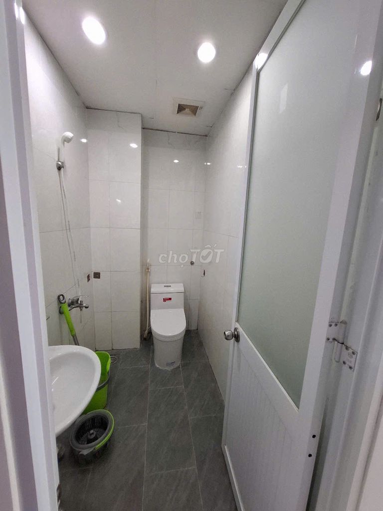 Need to rent HQC 35 Hồ Học Lãm, 2 bedrooms, nice interior, cool direction.