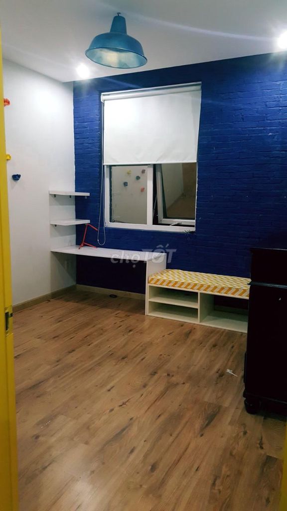 Rent Tản Đà Court District 5-- 66 M2 3 bedrooms-- 9 million/th only.