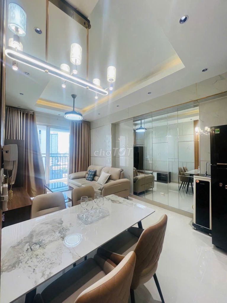 Richardstar rents two bedrooms, two bathrooms, 13 million a month.