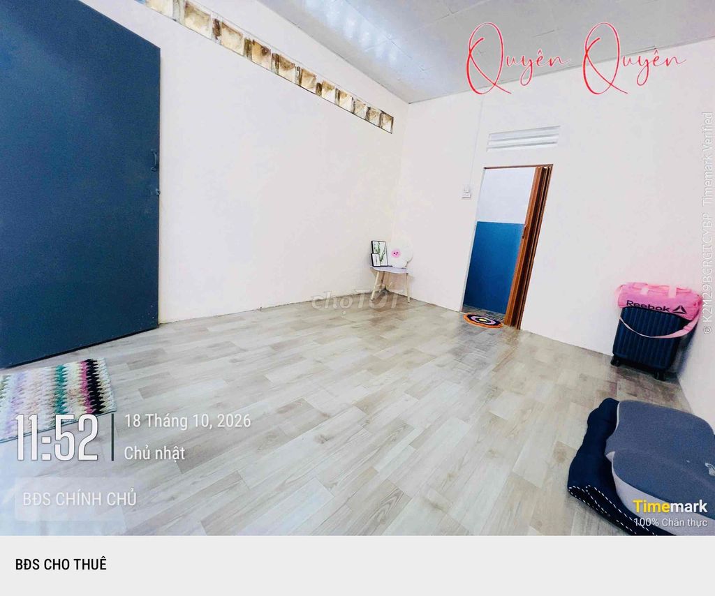 Move in at a cool angle next to An Lạc Bình Tân