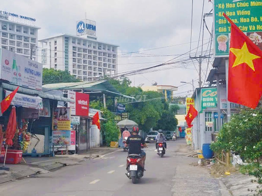 Lã Xuân Oaiir near fpt_Hutechu 31 m2 Just 3 million 5