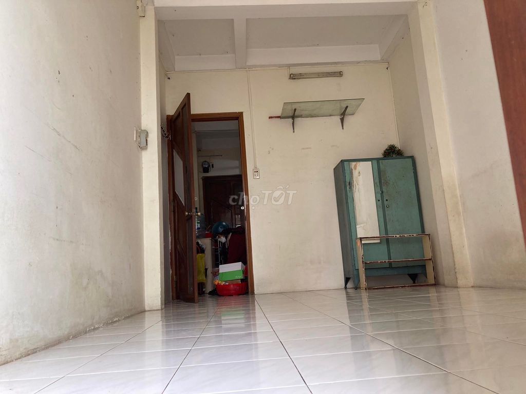 Rent a room at 308/D cmt8, 010, District 3