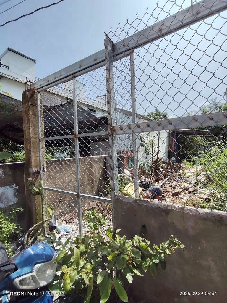 Rent a house and land 200 meters of Phong Phú near the Ministry
