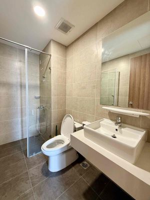 Rent a Akari City 2 beautiful new apartment 6'1".
