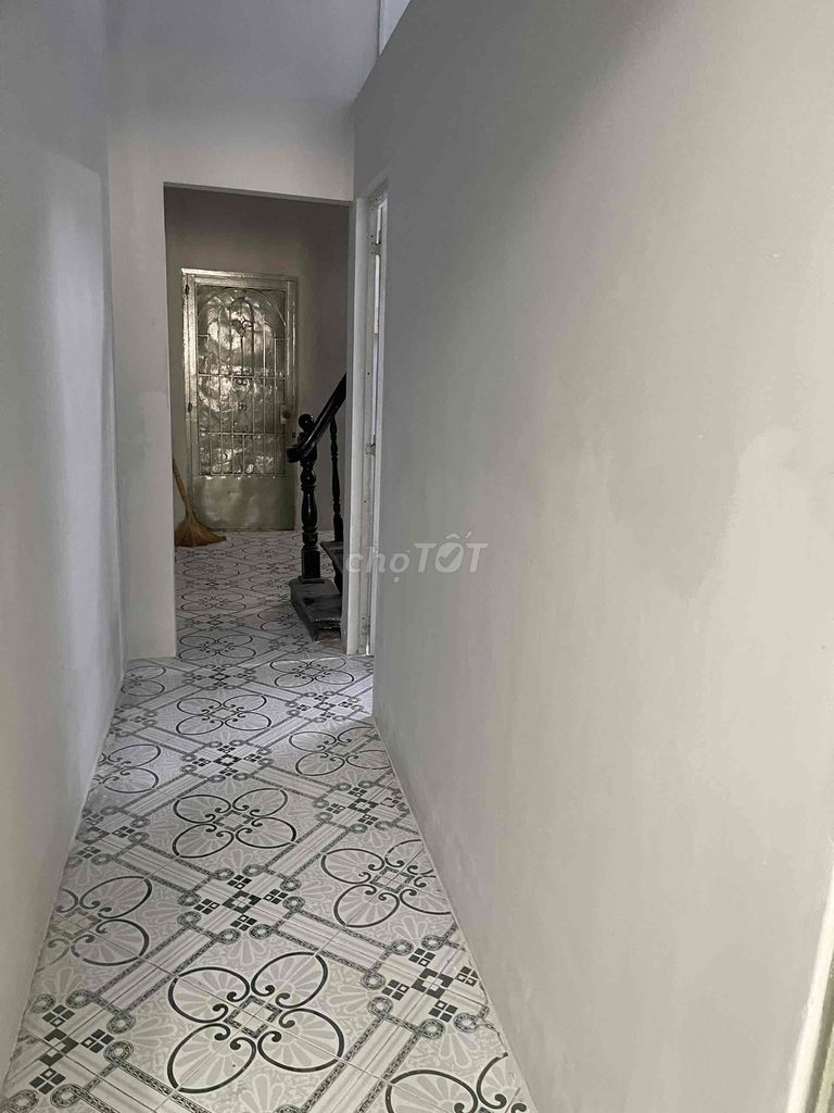 Rent the original four-and-a-half x17 M-car alley Trường Chinh.