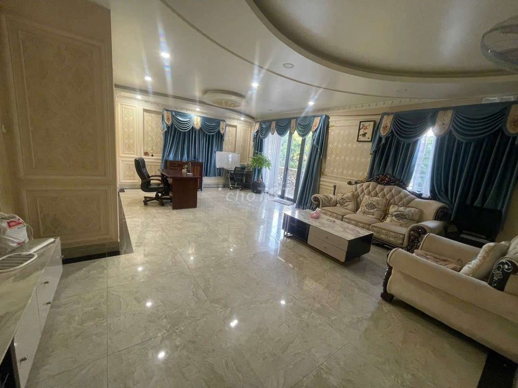 Rent the entire interior compound of the 10-foot missile area.