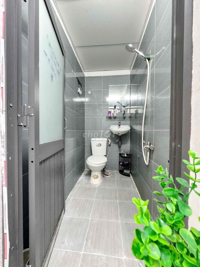 Room service. Internal Bedroom. Free LM floor.
