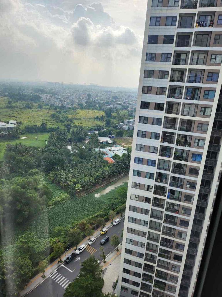 Rents Vinhomes Grand Park studio-- 5 million units only: S602
