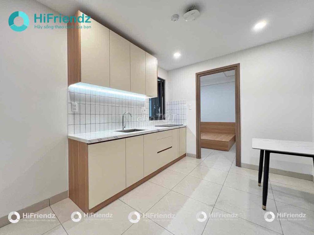 Opening two bedrooms, one bedroom near the back gate. Happy apartments, green apartments.