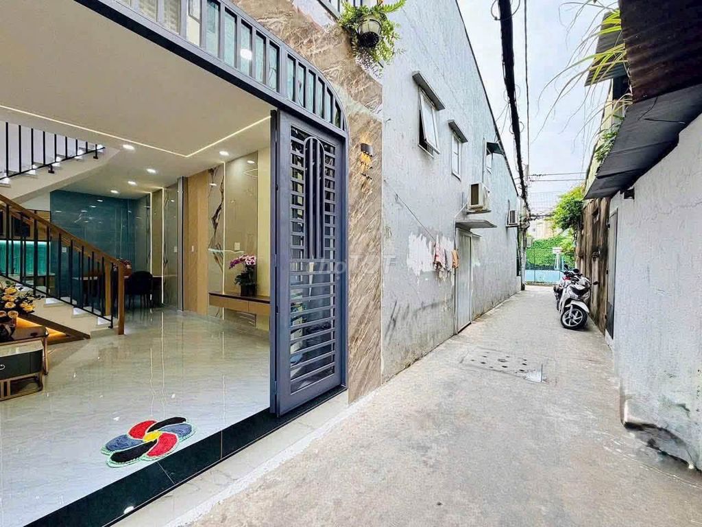 Rent the original apartment at 748 Thống Nhất P. Gò Vấp winter house.