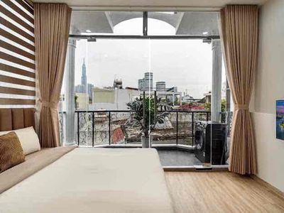The apartment is like a balcony bedroom, full of private washing machines, near the toilet.