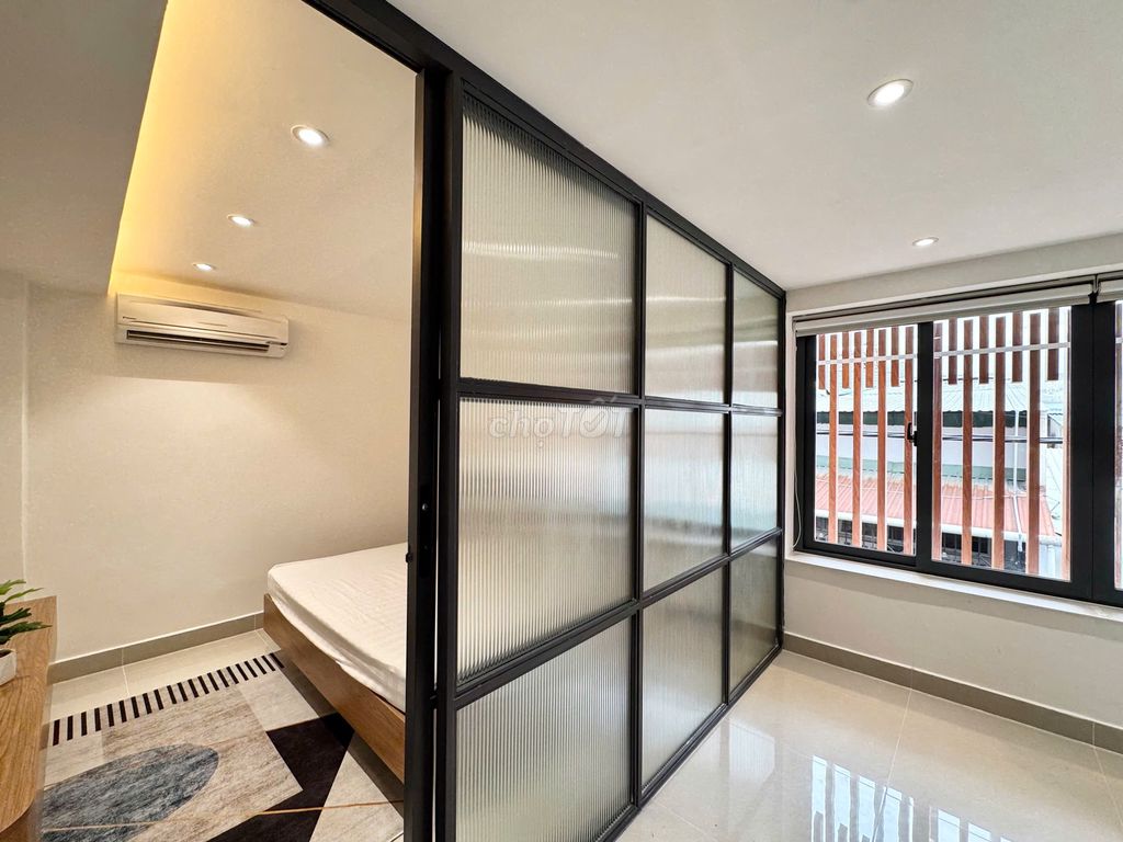 Studio Splitter Full Buildings Right Upon ALS Tân Phú elevators - View Glass