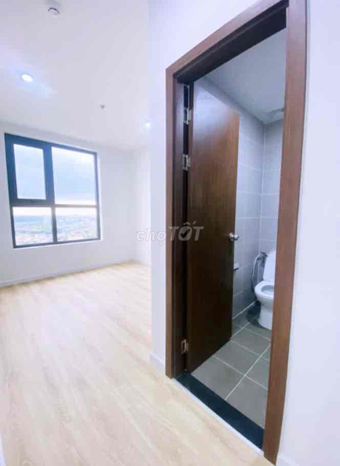 5.7 million a month. 2 bedroom 2 toilets. Thủ Đức open to 60 meters - the Big H village.