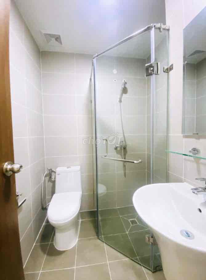 5.7 million a month. 2 bedroom 2 toilets. Thủ Đức open to 60 meters - the Big H village.
