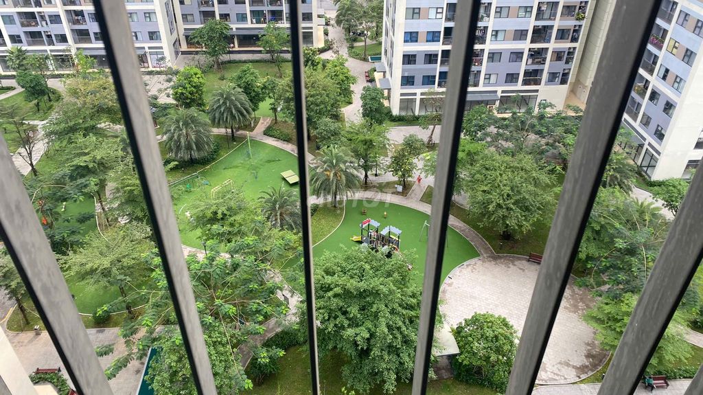 The owner rented the Vinhomes Grand Park apartment, 2 bedrooms - Full interior