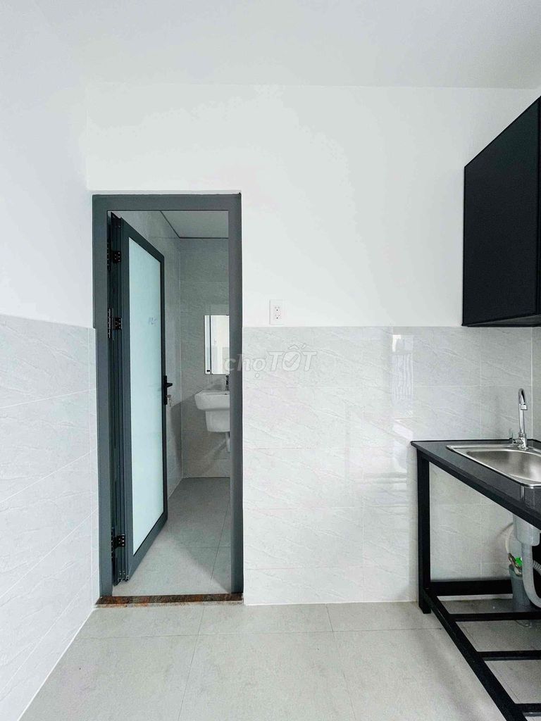 Rent a new sub, 100 percent kitchen separation in District 12 near Nguyễn Thái Sơn.