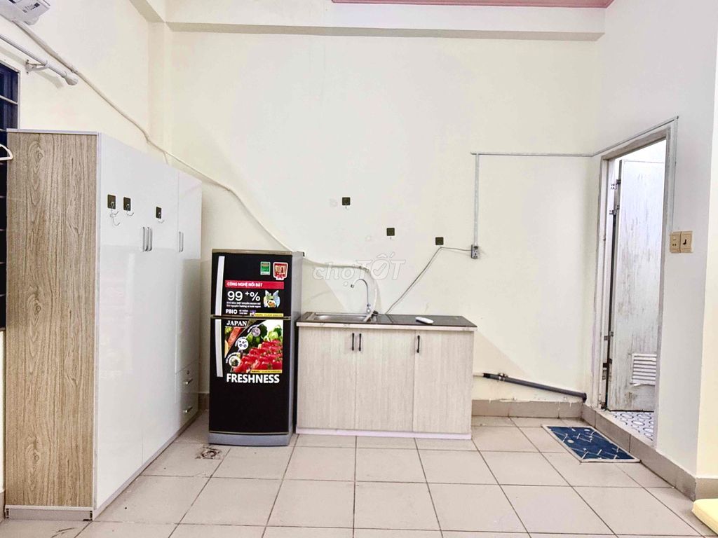 A full interior room - 3.9 million a month - 30 meters2