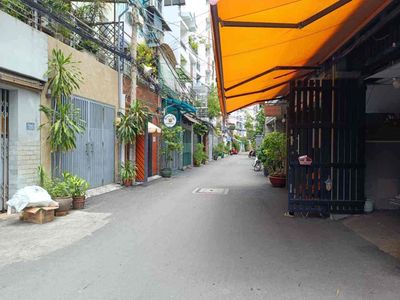 Tô Hiến Thành Z.Q. 10 btct 4.2 x 16 meters, 2 bedroom 2 MH toilets, oke