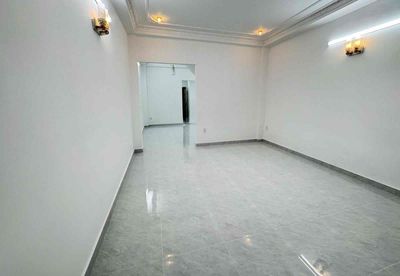 Tô Hiến Thành Z.Q. 10 btct 4.2 x 16 meters, 2 bedroom 2 MH toilets, oke