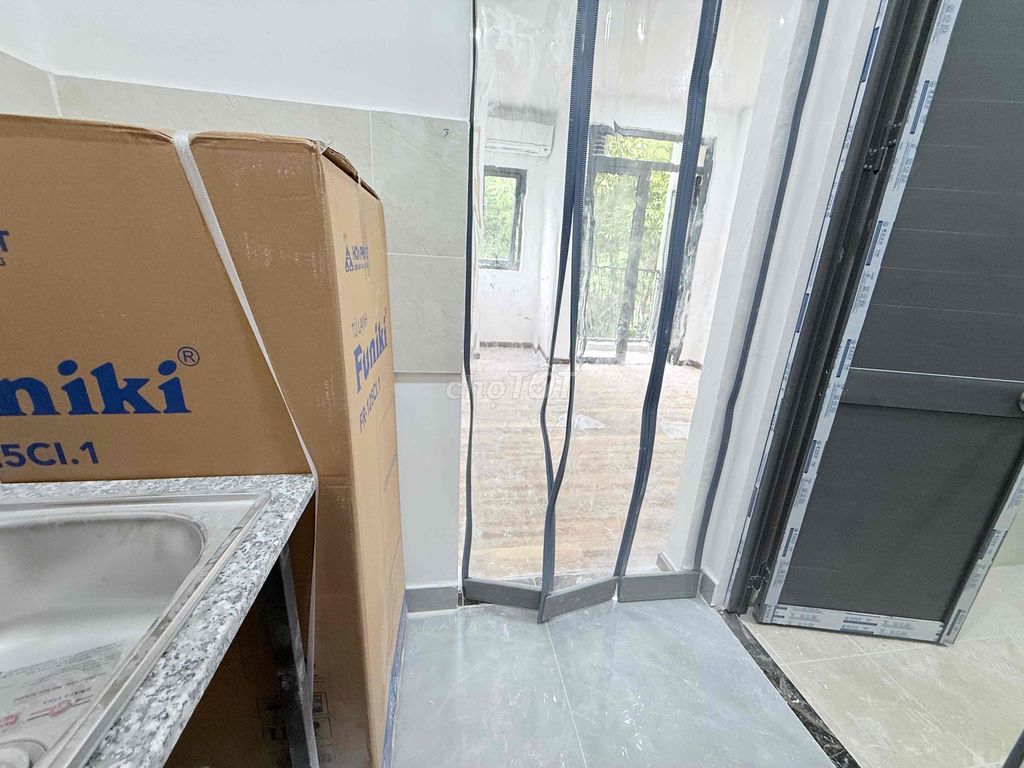 Rent a new room. 100 percent split.