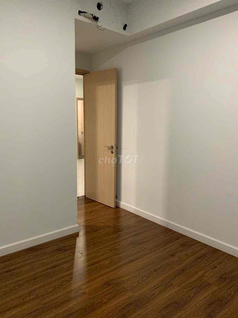 We'll rent out two bedrooms-65 M2s. It's a good deal.