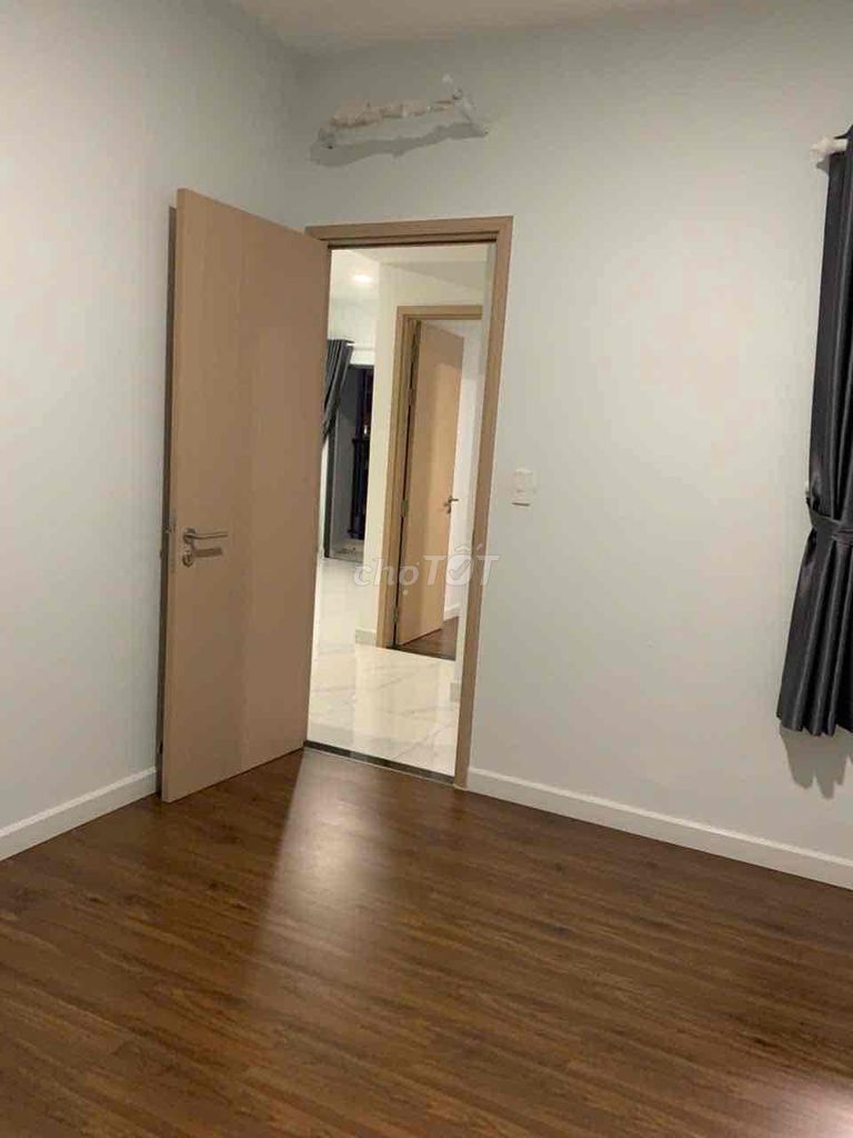 We'll rent out two bedrooms-65 M2s. It's a good deal.