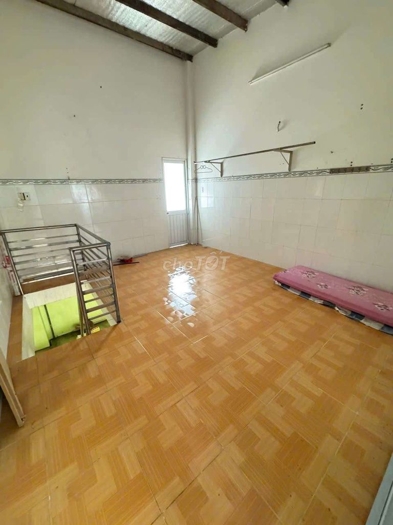 Đình Nghi Xuân cash. Bình Tân (2 bedroom, 1 toilet) area uses 80 meters2.