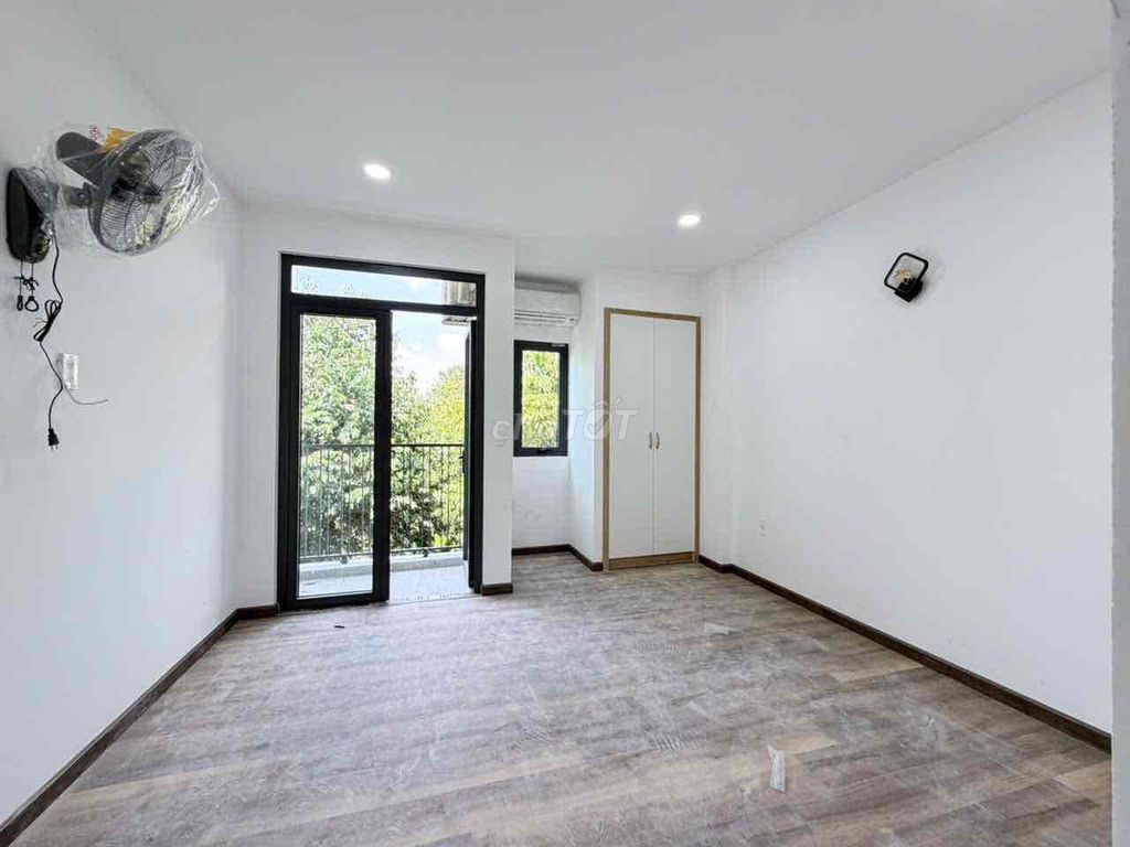 Hot hot-- renting room in October of free house money, terrible favor!